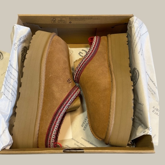 UGG Tazz Platform Slippers Chestnut NWT Size 9 - Picture 4 of 14